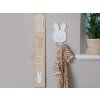Designový nástěnný metr do dětského pokoje s medvědem a zajícem
